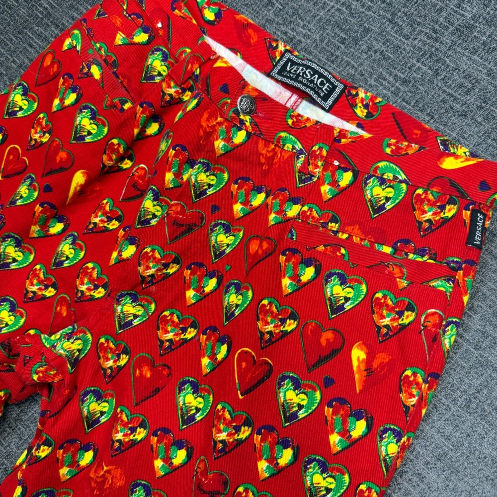 Vtg Versace Jeans Size 32 (30x29.5) Red Heart Print Straight Leg Italy 90s